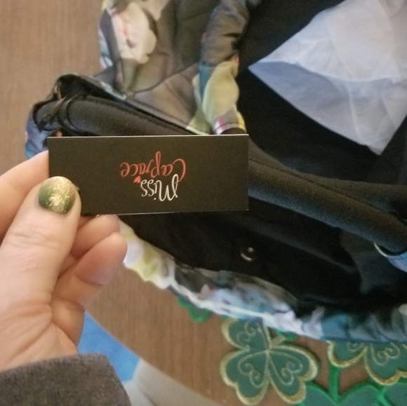 Beach Bag & Matching Cover Up - Picture 4 of 6